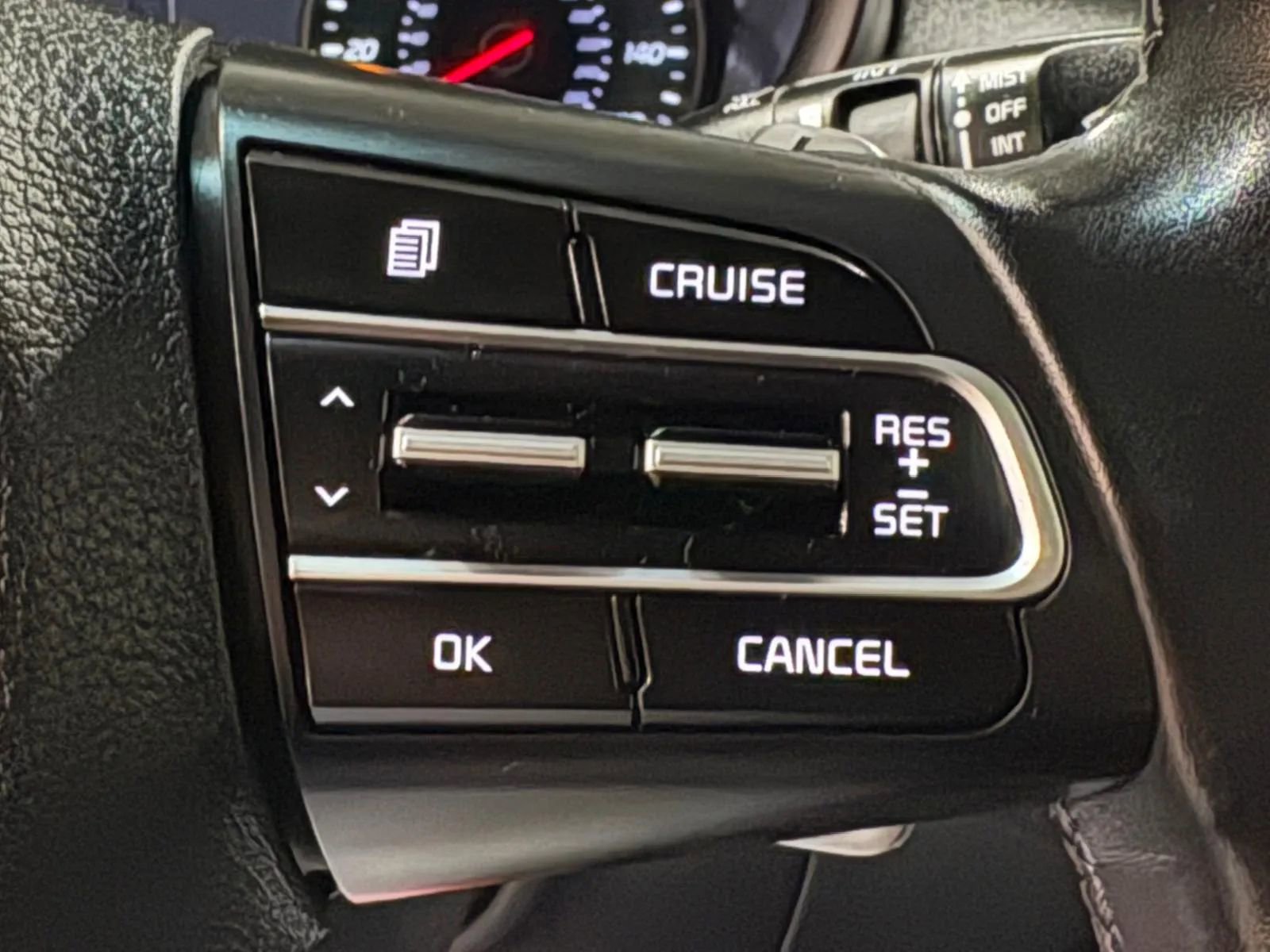 Used 2018 Kia Stinger Premium AWD/4WD image 30