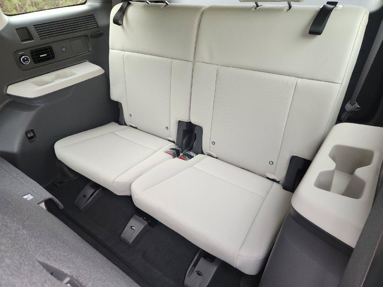 New 2026 Hyundai Santa Fe SEL FWD image 29