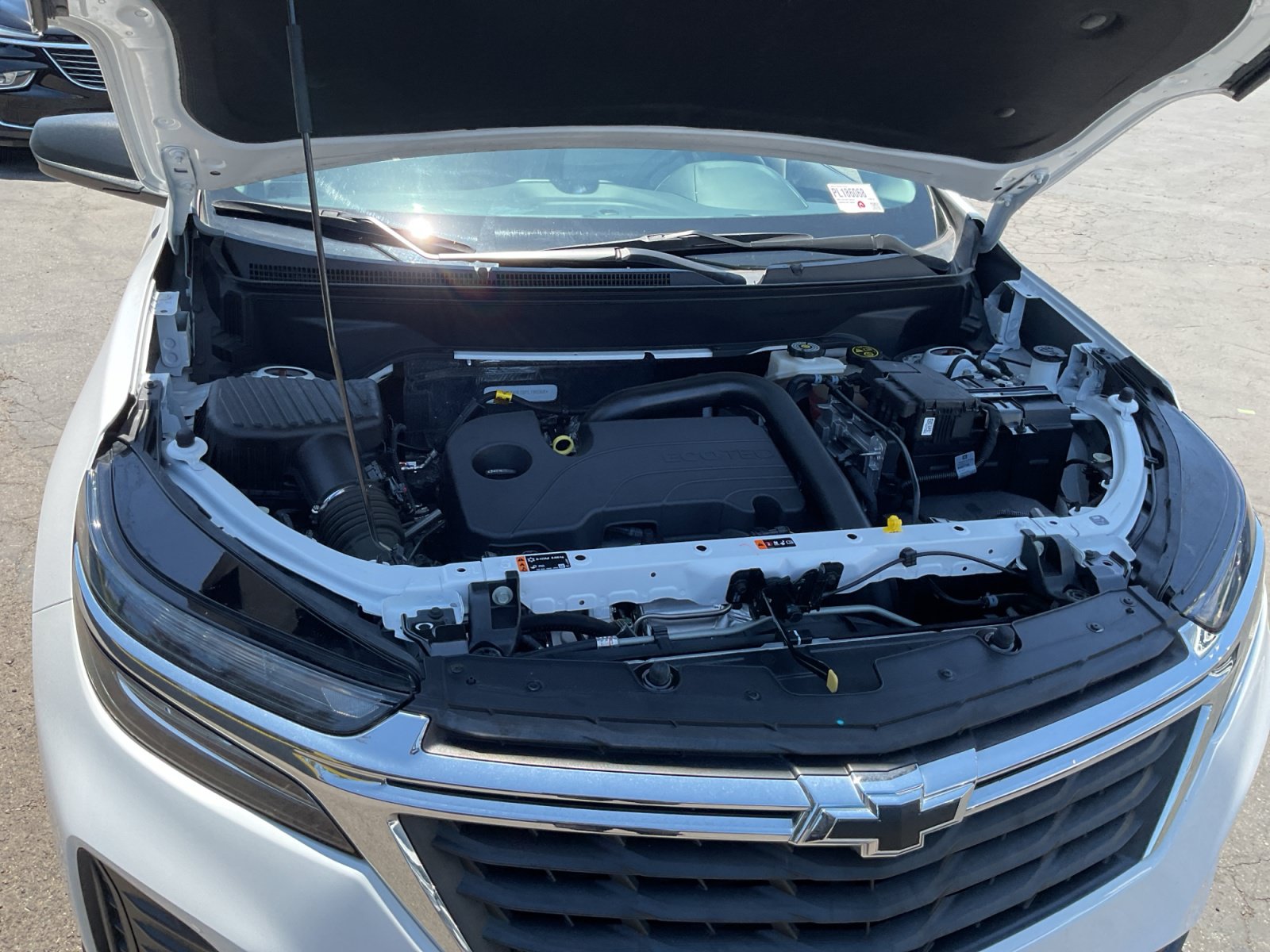 Used 2023 Chevrolet Equinox LS FWD image 22