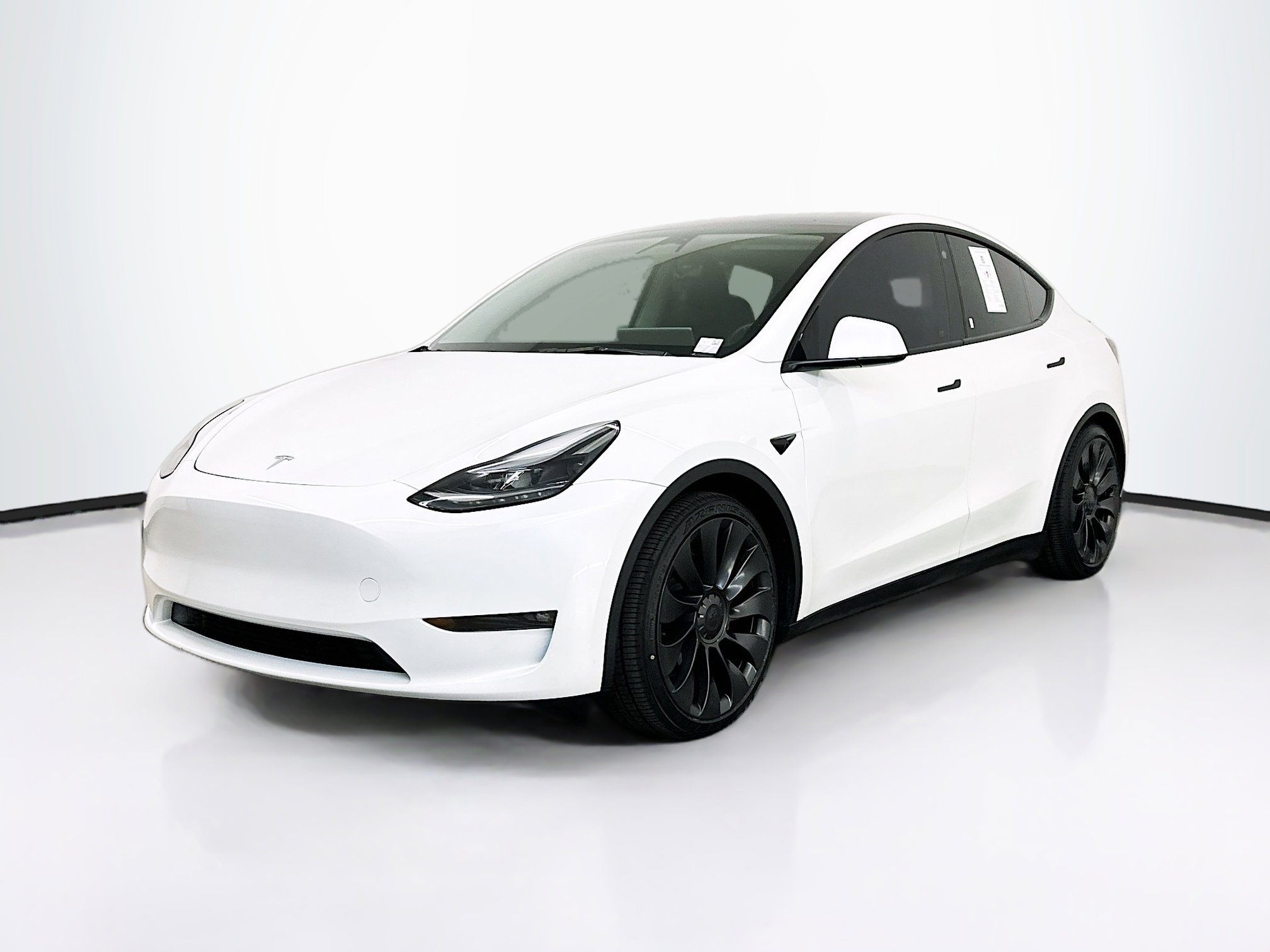 Used 2023 Tesla Model Y Performance image 3