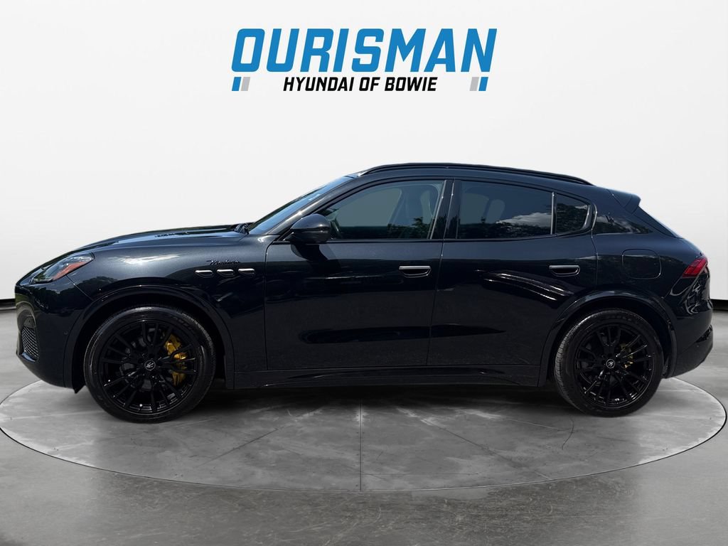 Used 2024 Maserati Grecale Modena AWD/4WD image 3