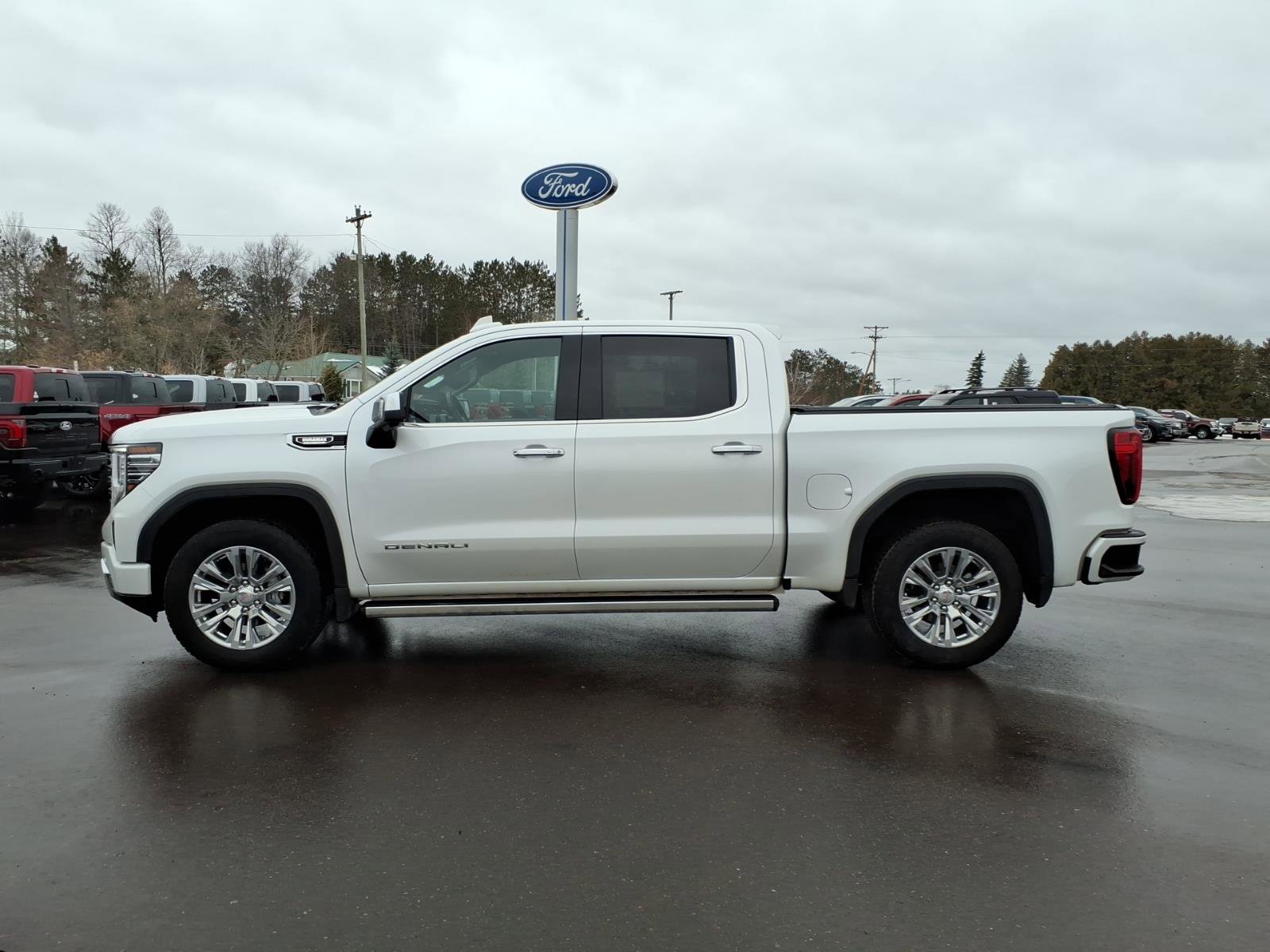 Used 2023 GMC Sierra 1500 Denali w/ Technology Package image 2