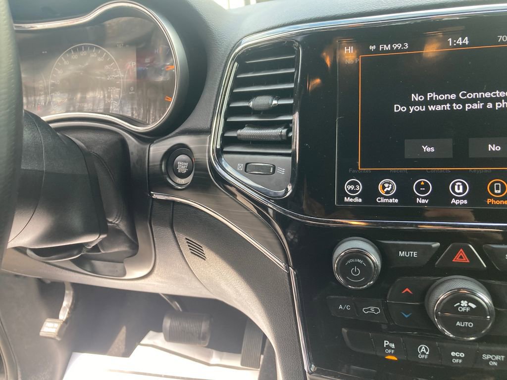 Used 2021 Jeep Grand Cherokee Limited image 22