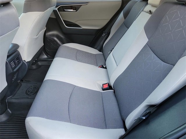 Used 2025 Toyota RAV4 XLE image 14