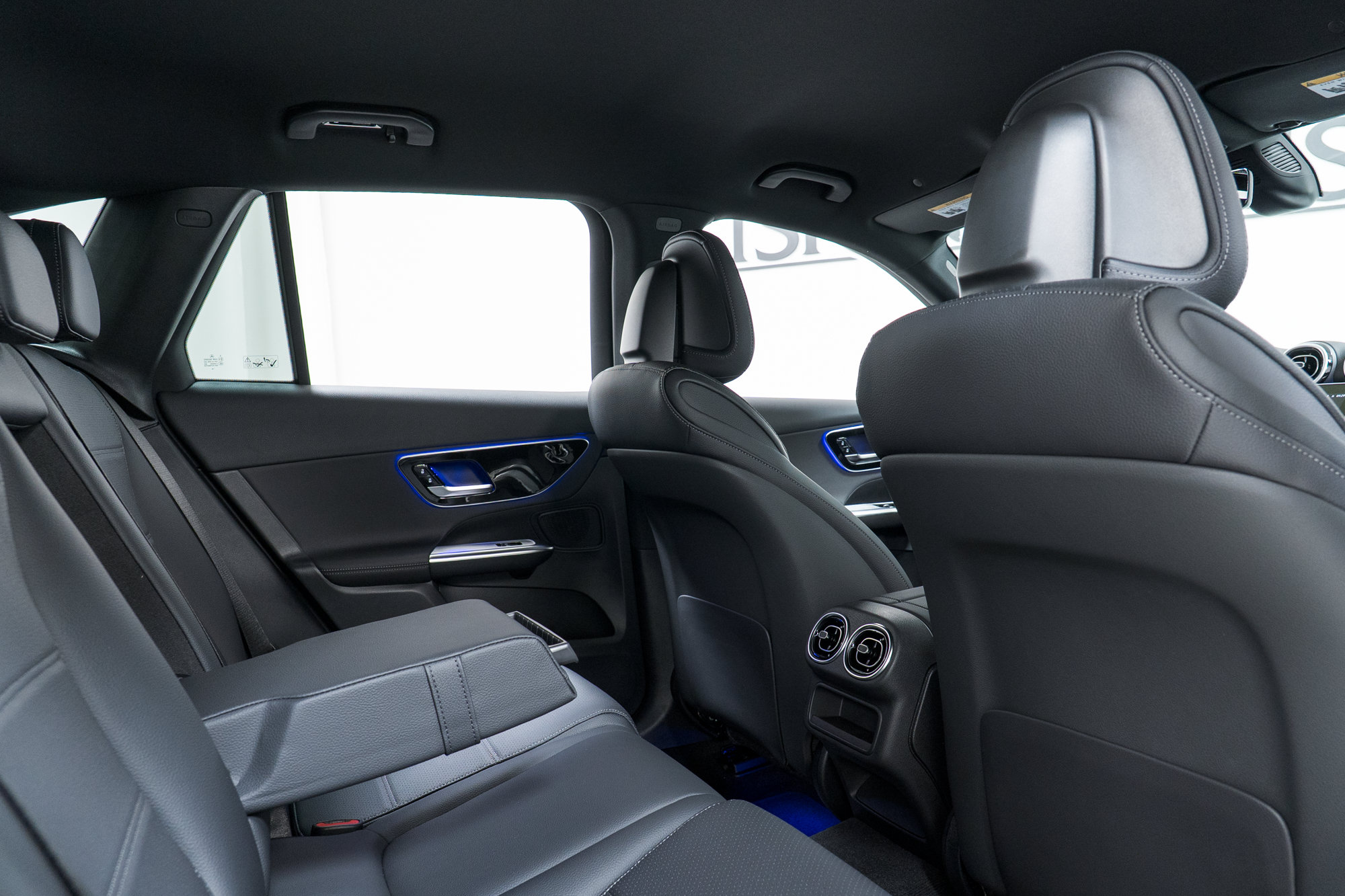 New 2026 Mercedes-Benz GLC 300 4MATIC image 23