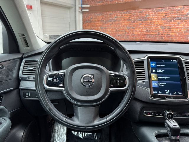 Used 2020 Volvo XC90 T6 Momentum image 15