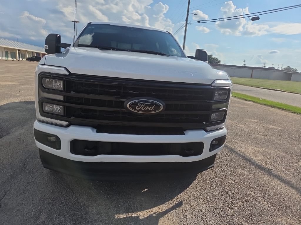 Used 2023 Ford F250 XLT w/ Black Appearance Package AWD/4WD image 2