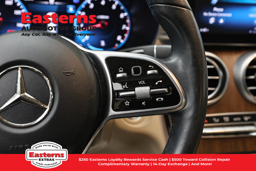 Used 2022 Mercedes-Benz GLC 300 4MATIC image 17