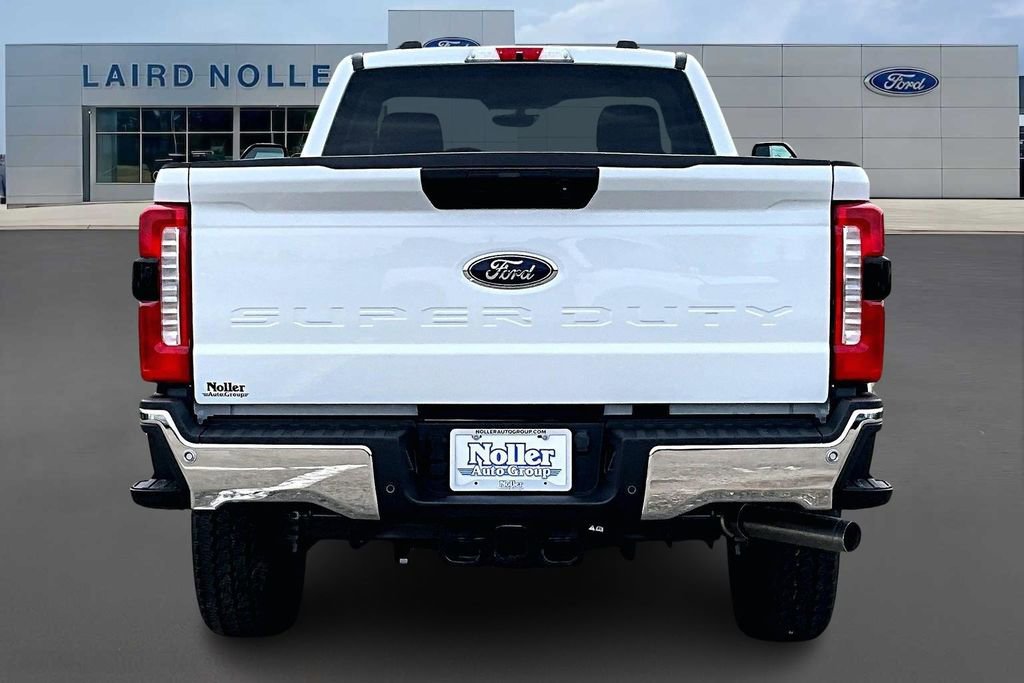 New 2025 Ford F350 XLT w/ 360-Degree Camera Package image 4