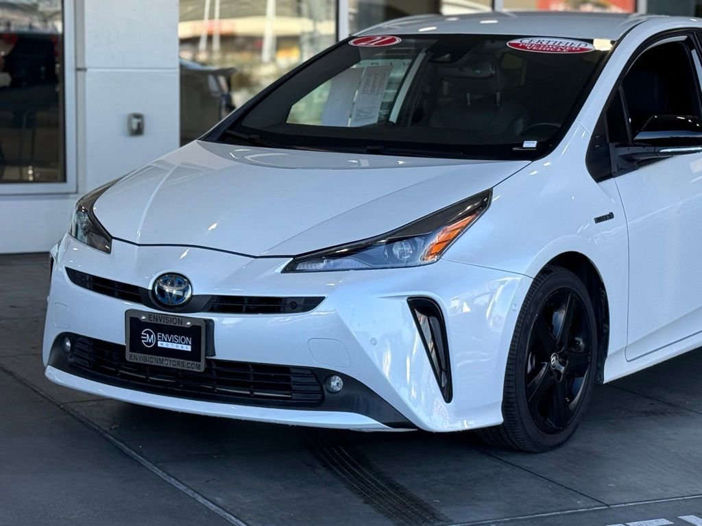Certified 2021 Toyota Prius image 3
