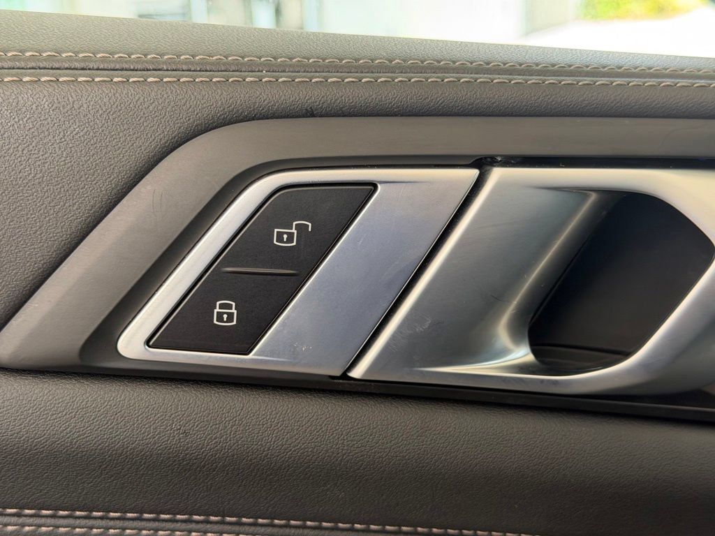 Used 2026 BMW X7 M60i AWD/4WD image 46