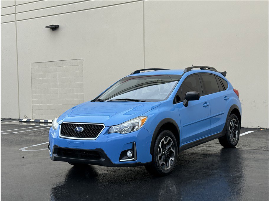 Used 2017 Subaru Crosstrek 2.0i image 1