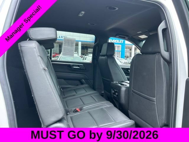 Used 2025 Chevrolet Suburban Z71 AWD/4WD image 32