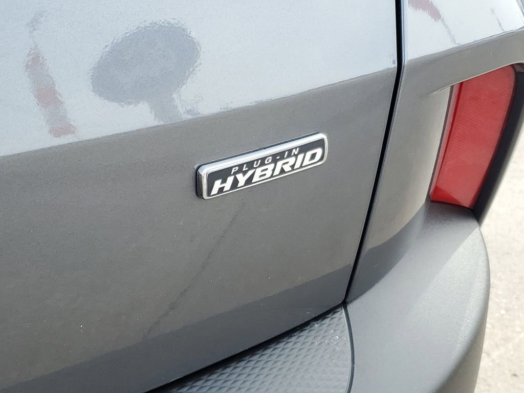 Certified 2024 Ford Escape SE w/ Class II Trailer Tow Package image 37