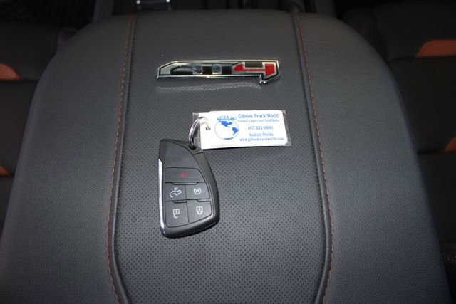 Used 2025 GMC Sierra 2500 AT4 w/ AT4 Premium Plus Package image 31