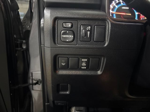 Used 2019 Toyota 4Runner TRD Off-Road Premium AWD/4WD image 17