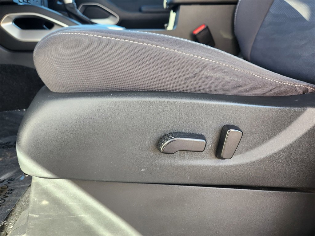 Used 2024 Nissan Frontier SV w/ SV Convenience Package image 7