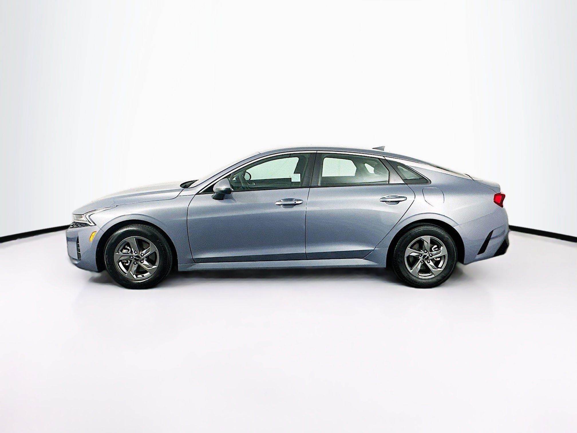 Used 2024 Kia K5 LXS FWD image 4