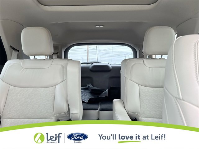 Used 2023 Ford Explorer Platinum w/ Technology Package image 30