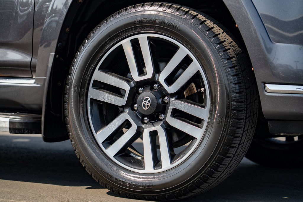 Used 2015 Toyota 4Runner Limited image 8