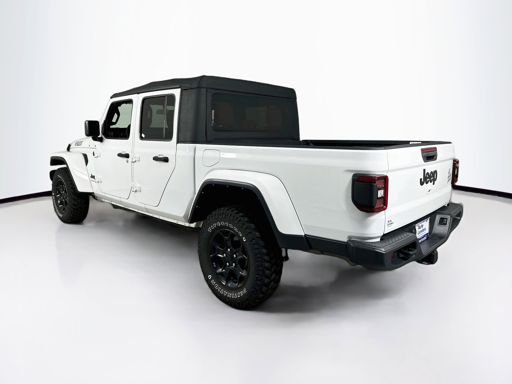 Used 2023 Jeep Gladiator Willys AWD/4WD image 7