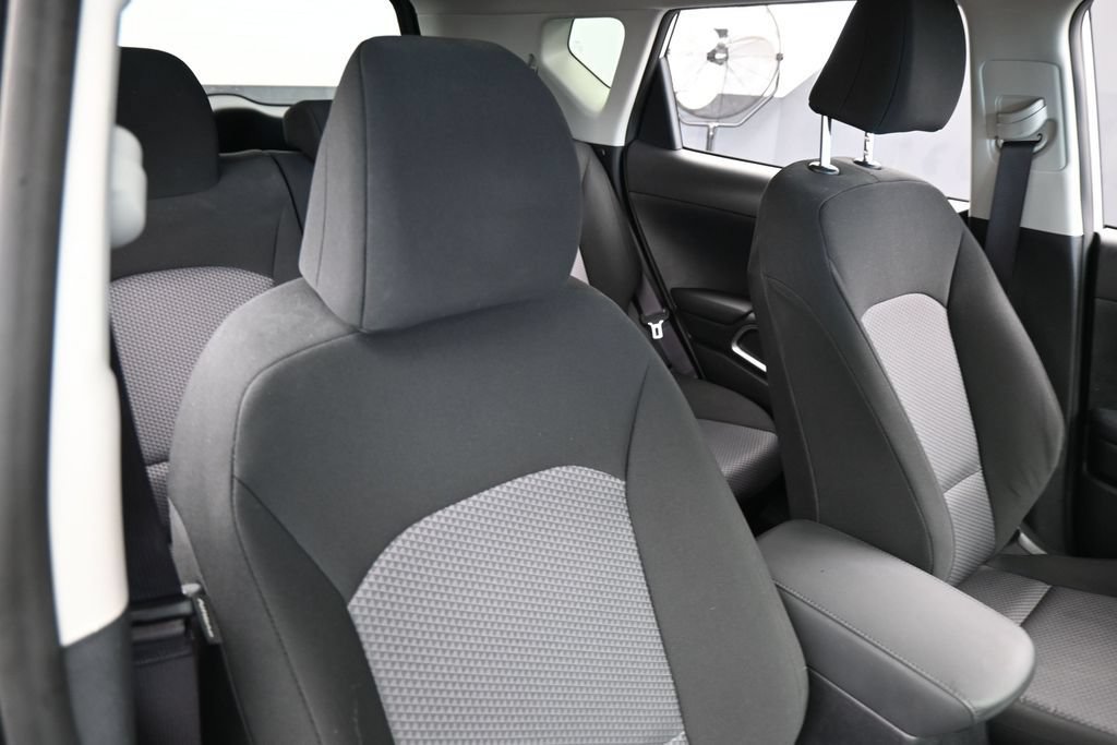 Used 2024 Kia Soul S FWD image 39