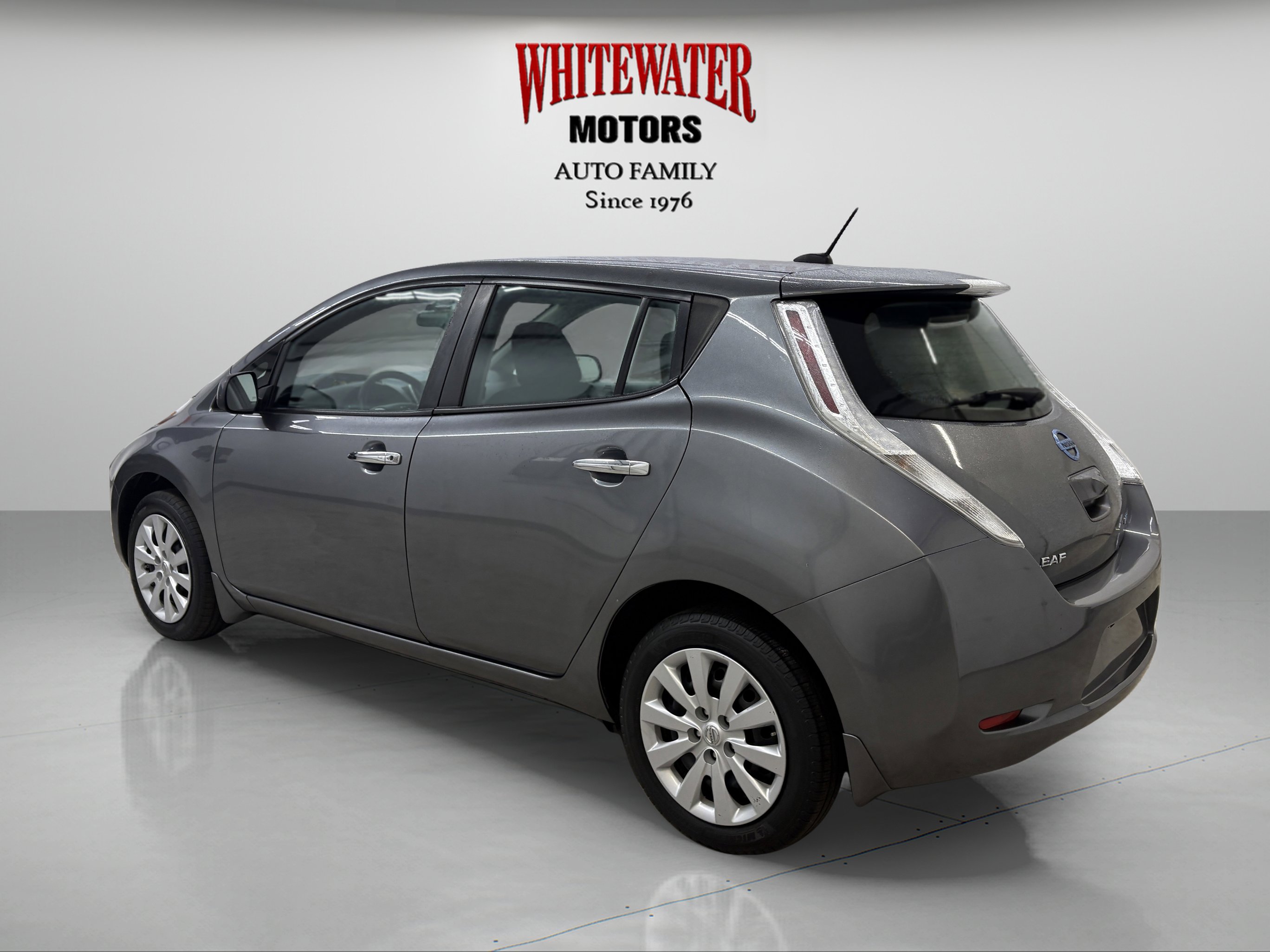 Used 2015 Nissan Leaf S w/ Charge Package image 2