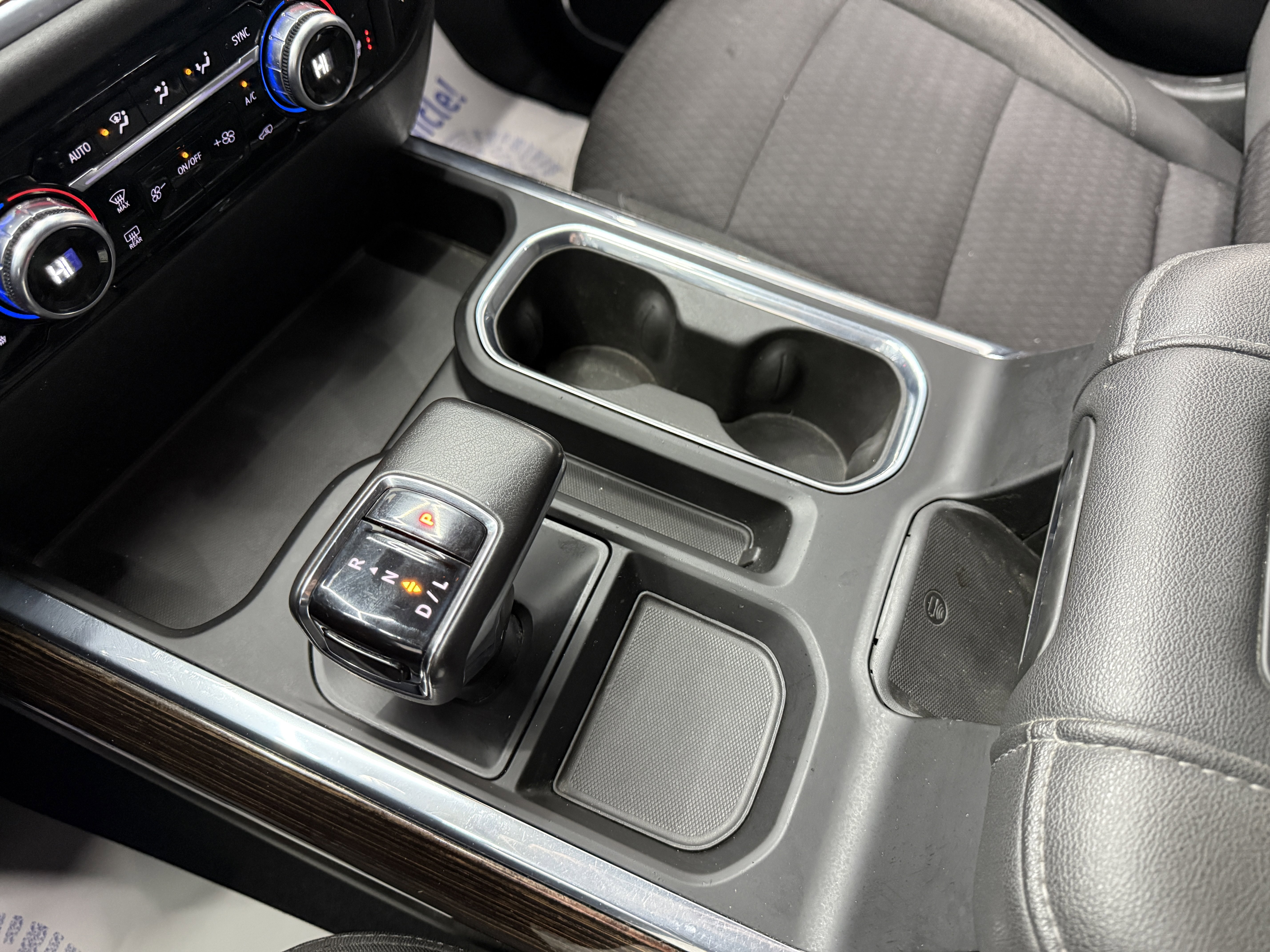 Used 2022 GMC Sierra 1500 Elevation w/ Preferred Package image 20