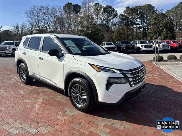 Used 2025 Nissan Rogue S image 38