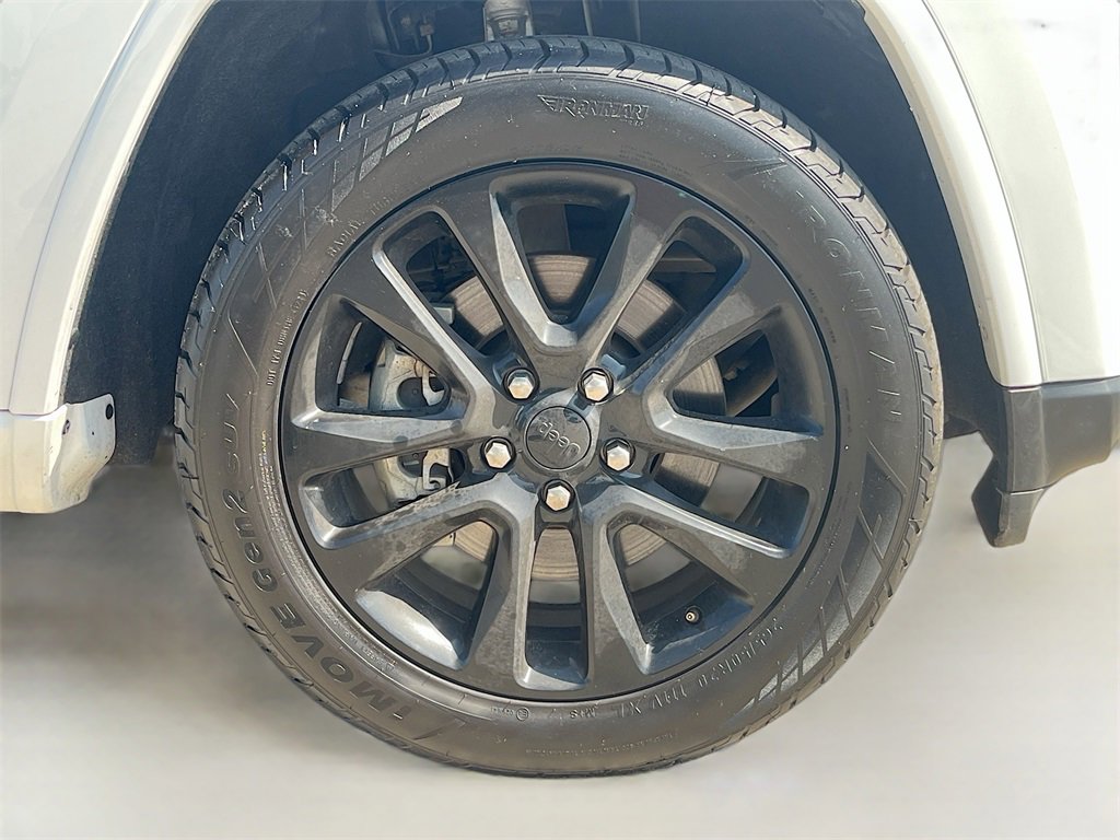 Used 2021 Jeep Grand Cherokee Laredo X image 31