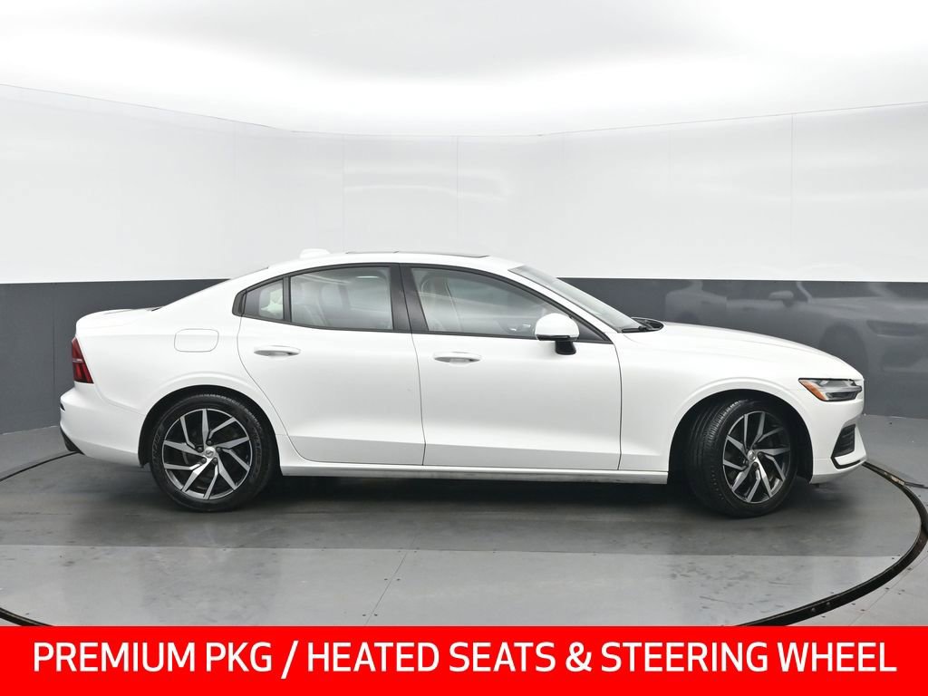 Used 2019 Volvo S60 T5 Momentum w/ Premium Package FWD image 2