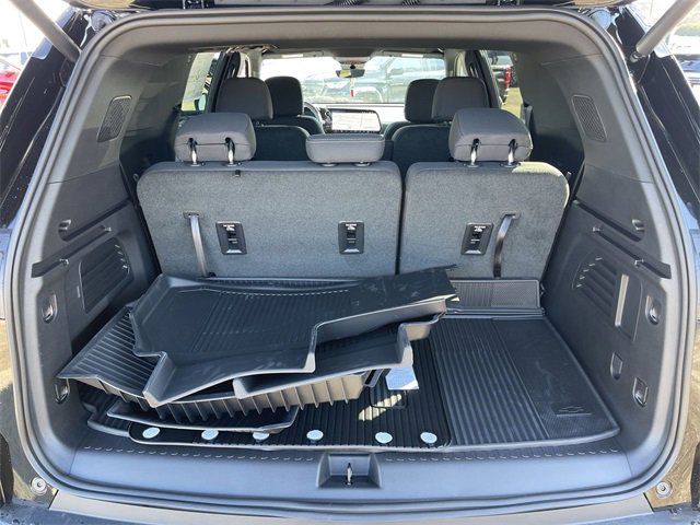New 2026 Chevrolet Traverse LT w/ Driver Confidence Package image 24