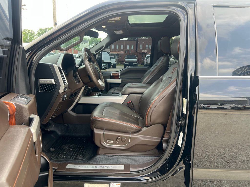 Used 2017 Ford F450 King Ranch w/ King Ranch Ultimate Package AWD/4WD image 14