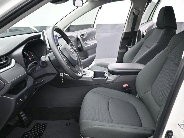Used 2025 Toyota RAV4 LE image 10