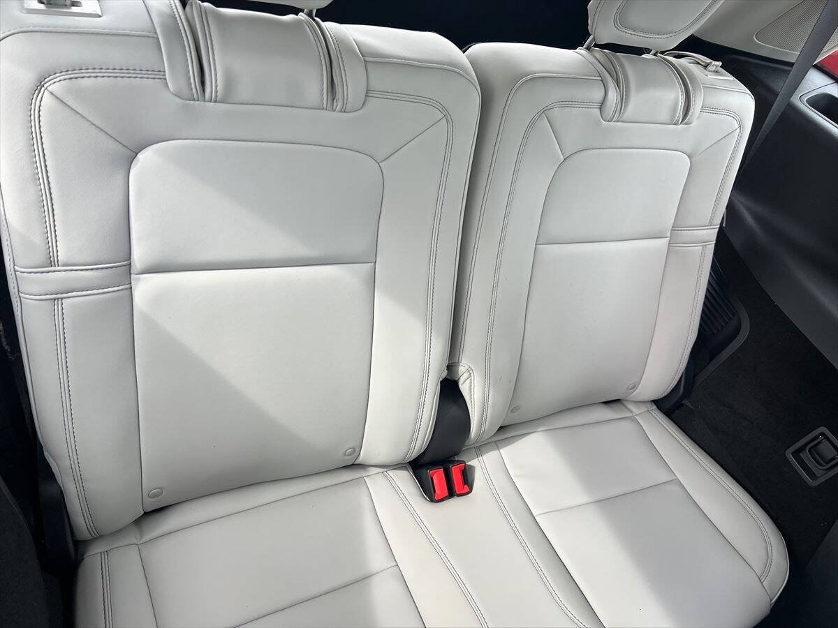 Used 2025 Lincoln Aviator Reserve w/ Equipment Group 201A AWD/4WD image 10