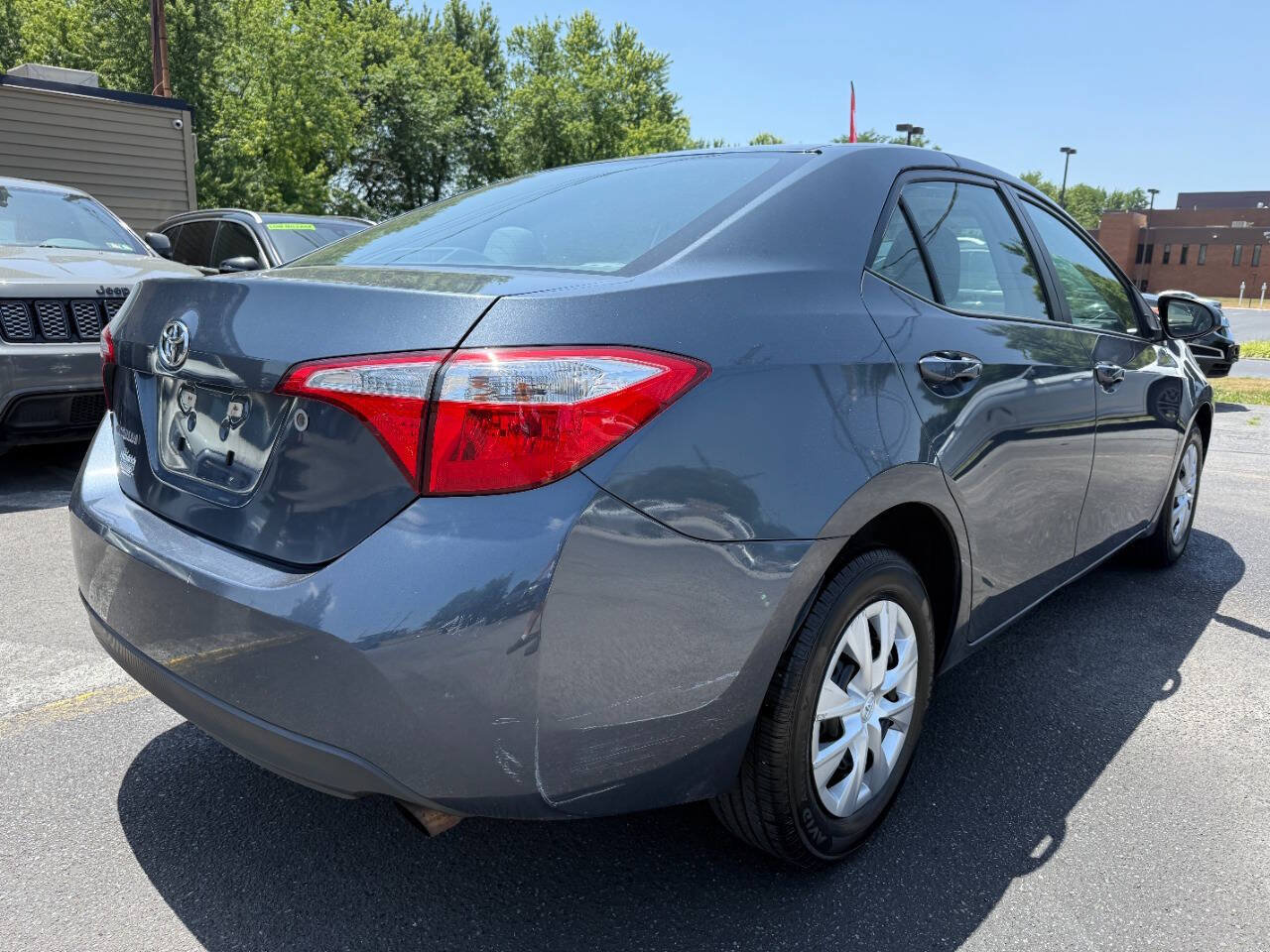 Used 2016 Toyota Corolla L FWD image 3