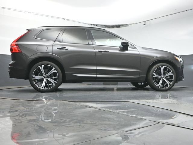 Used 2023 Volvo XC60 B6 Ultimate w/ Protection Package Premier image 40