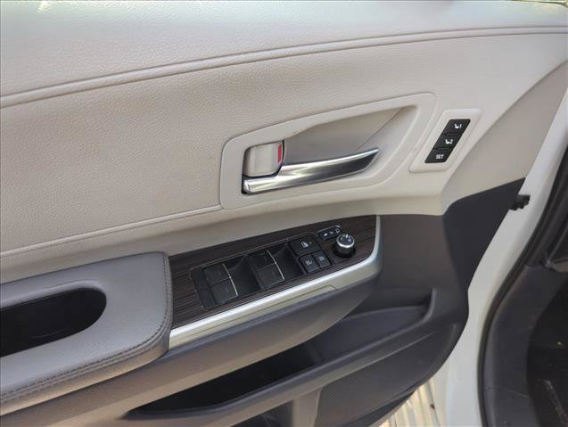 Certified 2021 Toyota Sienna Limited FWD image 10