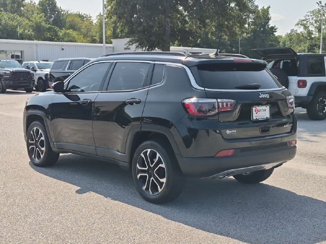 Used 2023 Jeep Compass Limited AWD/4WD image 5