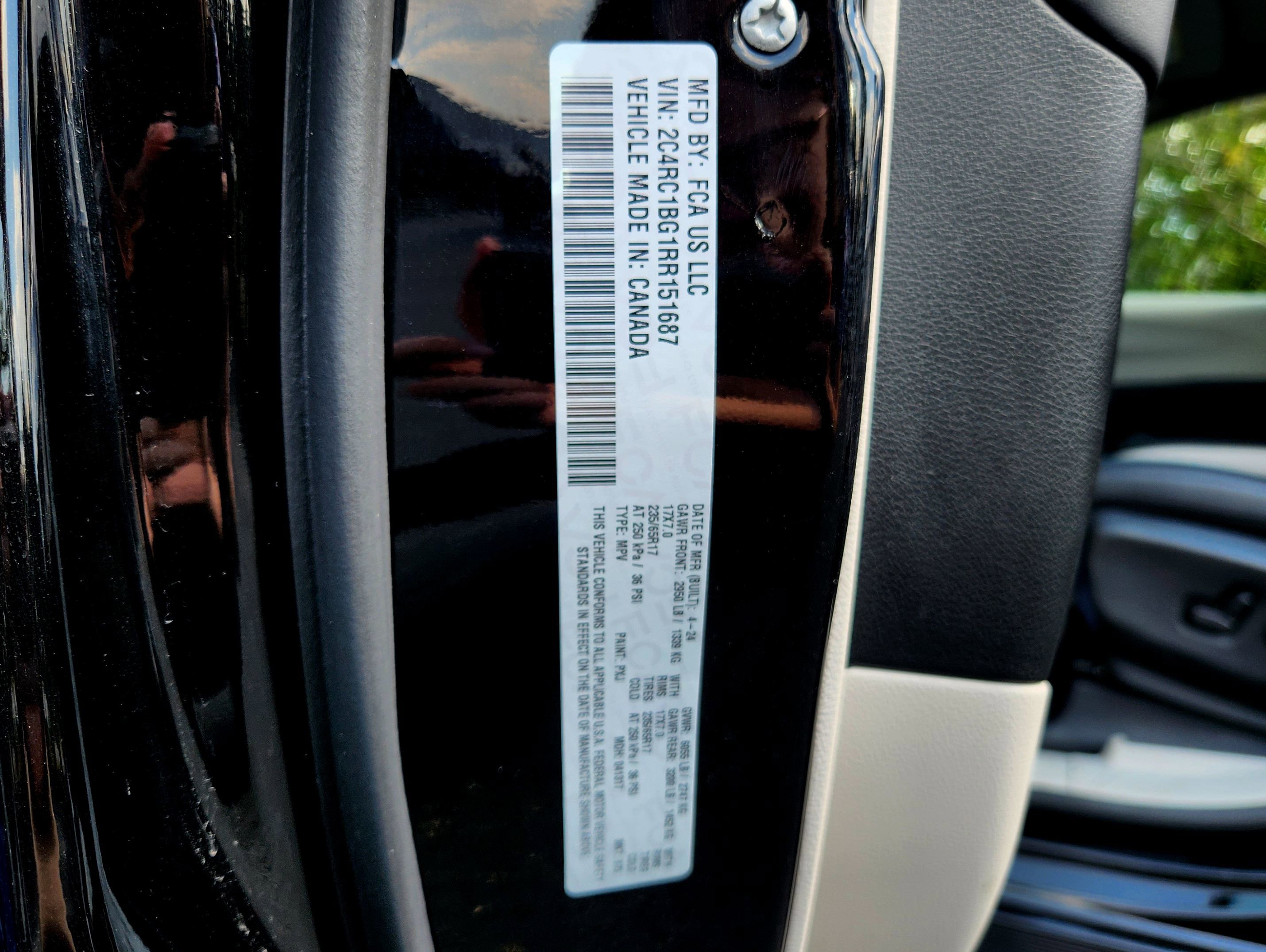 Used 2024 Chrysler Pacifica Touring-L image 35