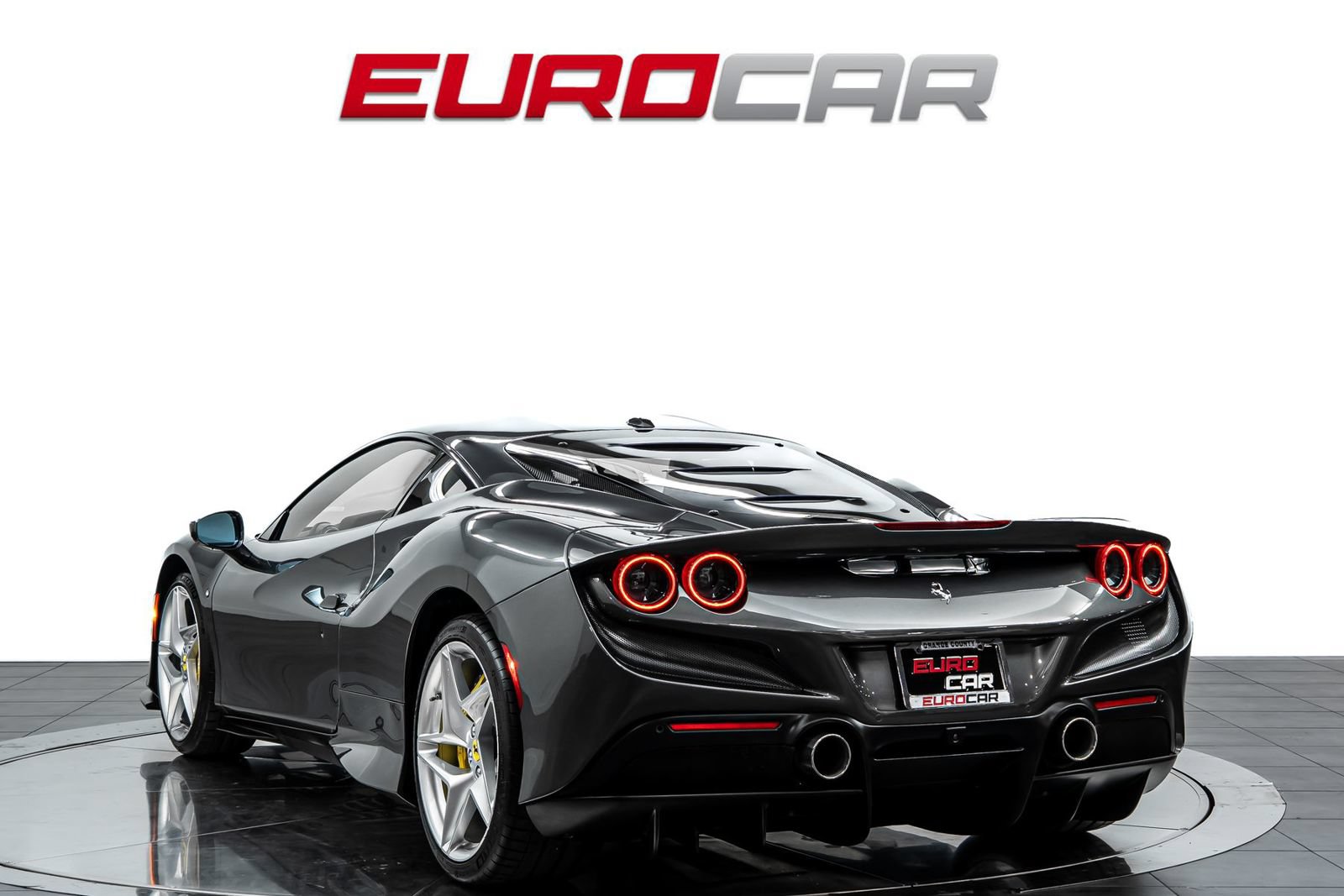 Used 2021 Ferrari F8 Tributo RWD image 3