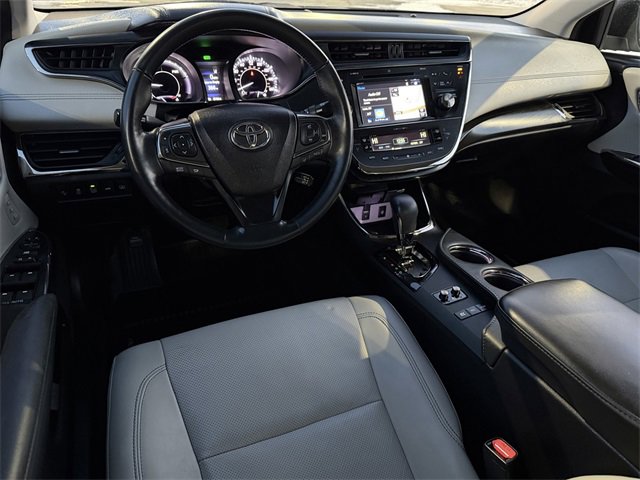 Used 2018 Toyota Avalon Limited image 33