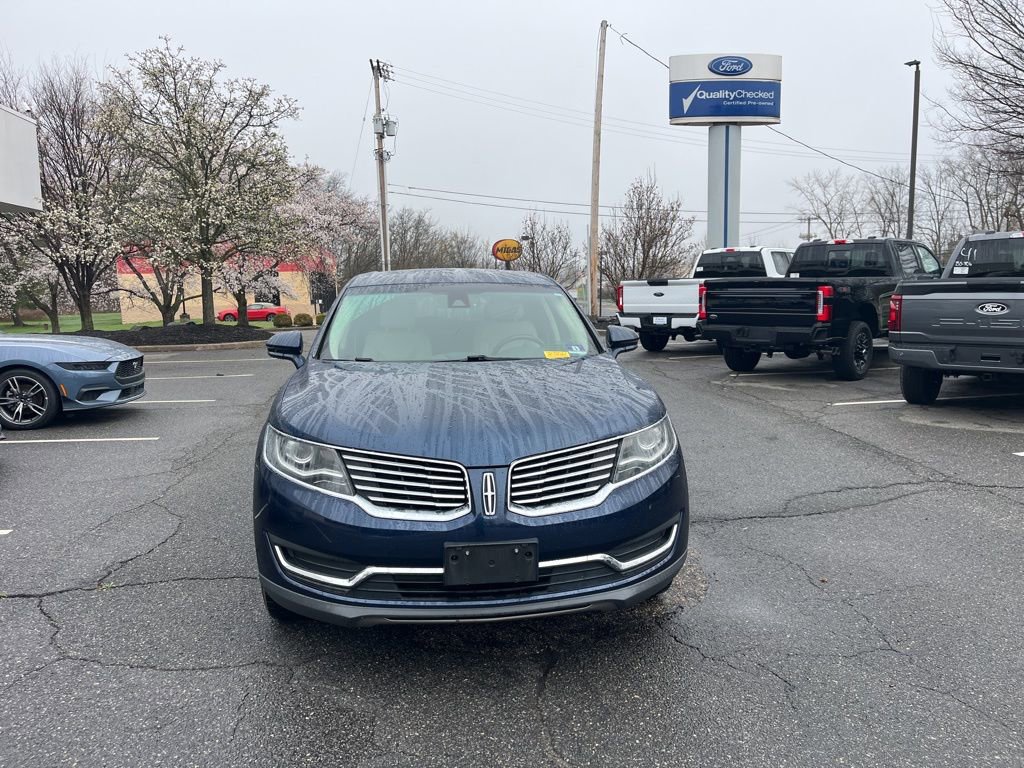 Used 2017 Lincoln MKX Select w/ Select Plus Package image 2