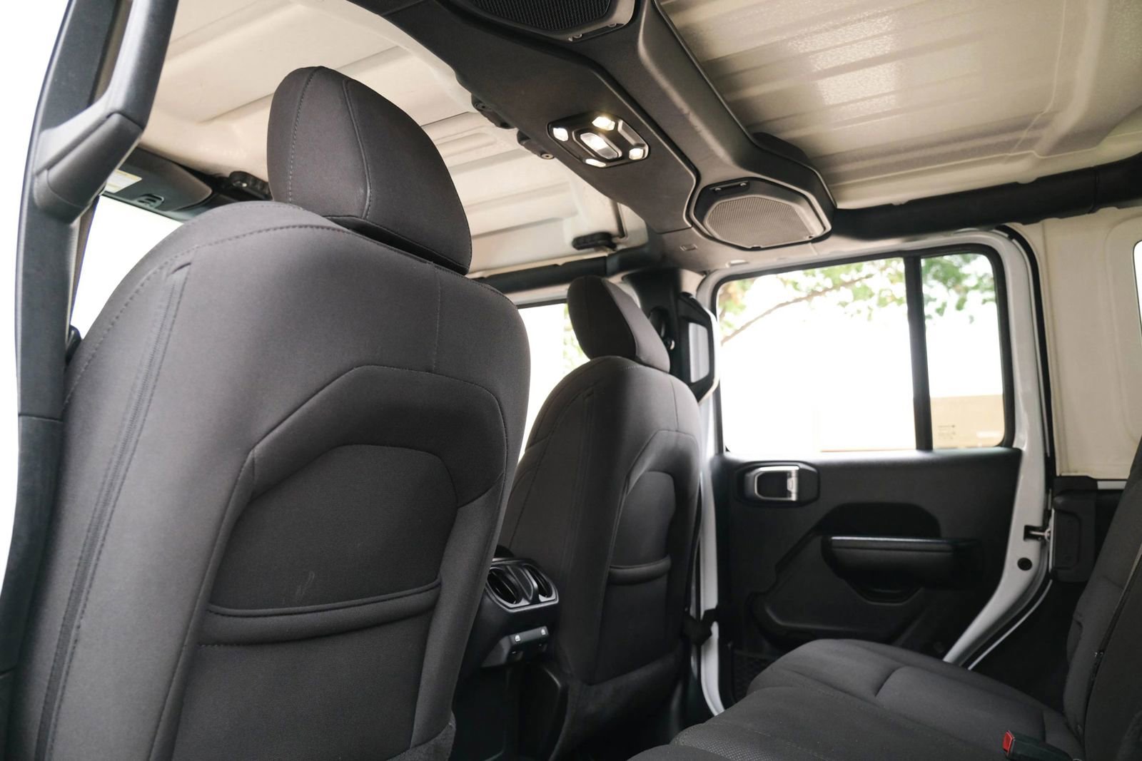 Used 2023 Jeep Wrangler Unlimited Sport image 18