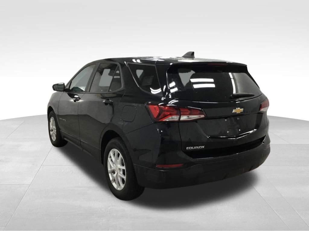 Used 2024 Chevrolet Equinox LS w/ LS Convenience Package image 14