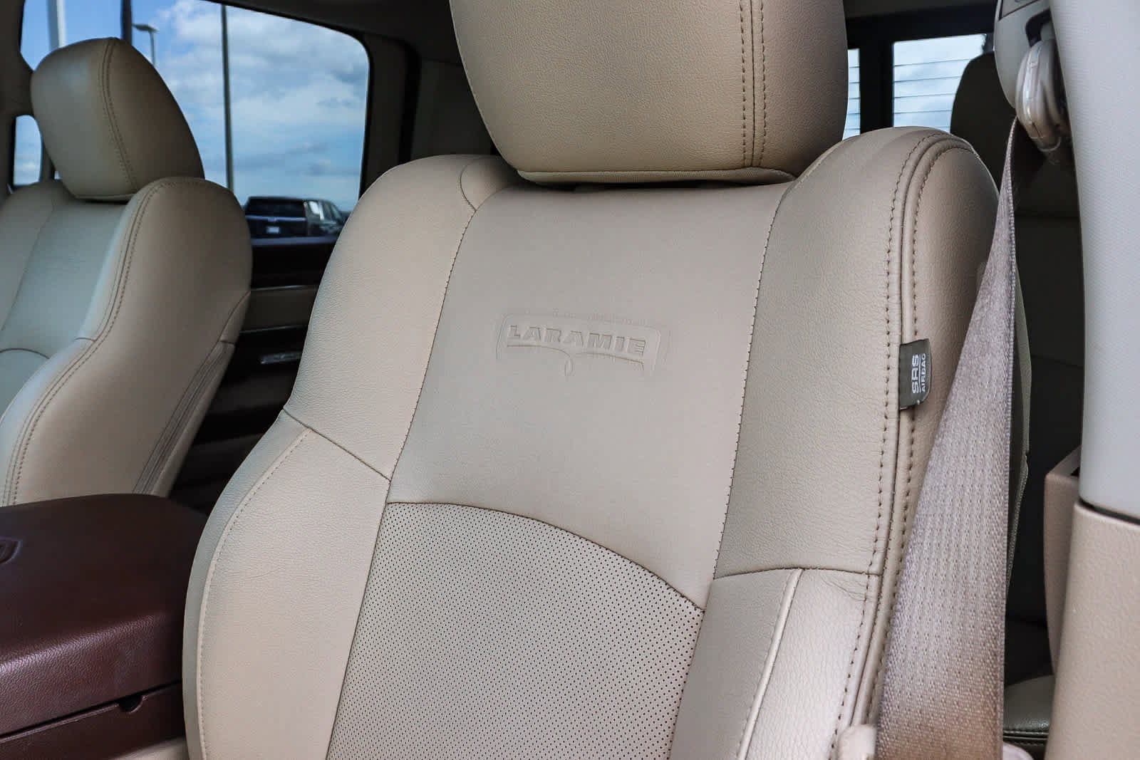 Used 2017 RAM 1500 Laramie w/ Convenience Group image 33