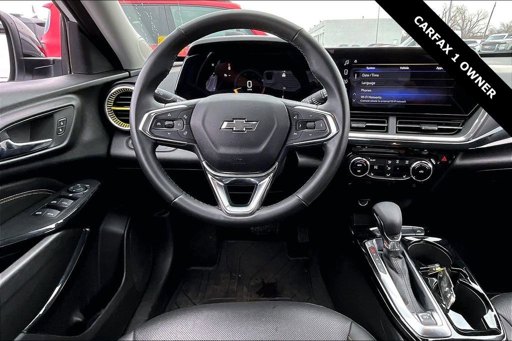 Used 2025 Chevrolet Trax ACTIV image 8