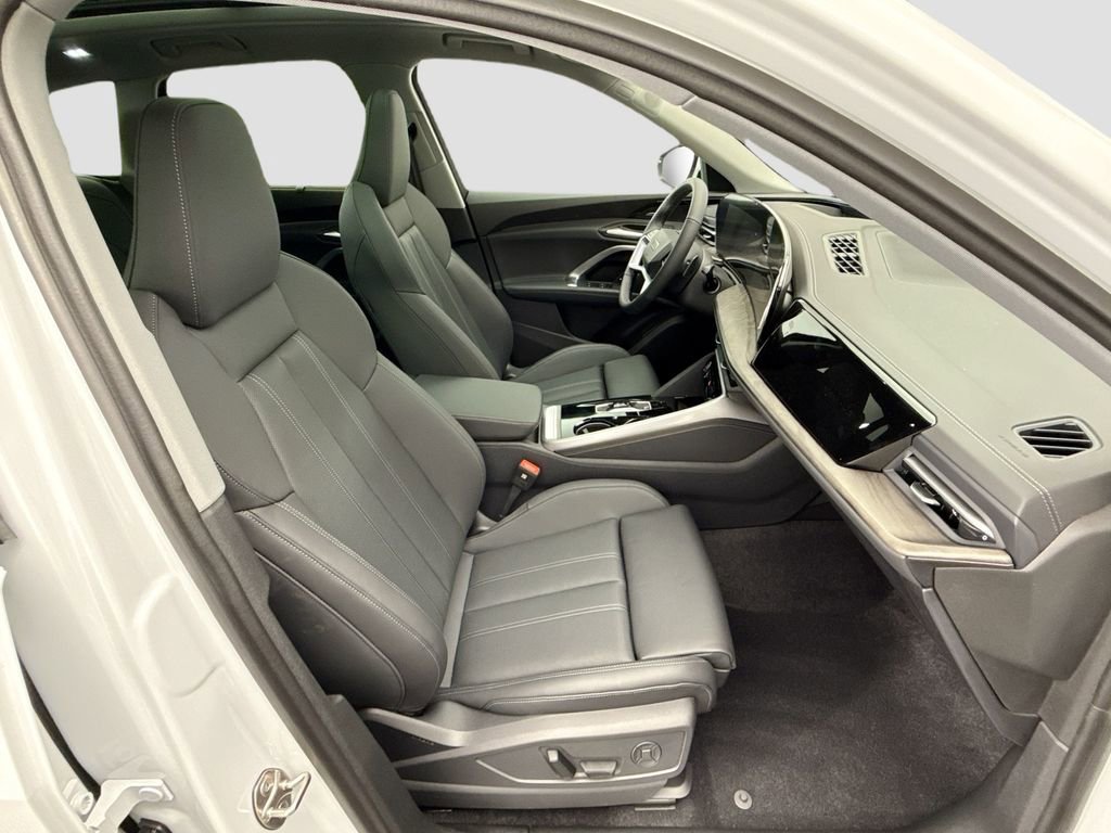 Used 2025 Audi Q5 Premium Plus w/ Premium Plus image 21