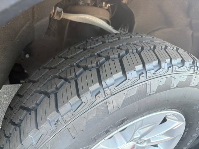 Used 2024 GMC Sierra 1500 Pro w/ Pro Value Package AWD/4WD image 33