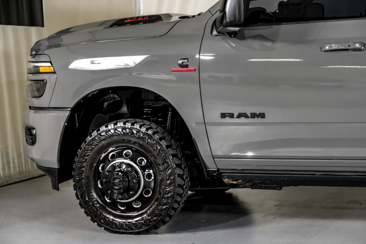 Used 2026 RAM 3500 Laramie AWD/4WD image 12